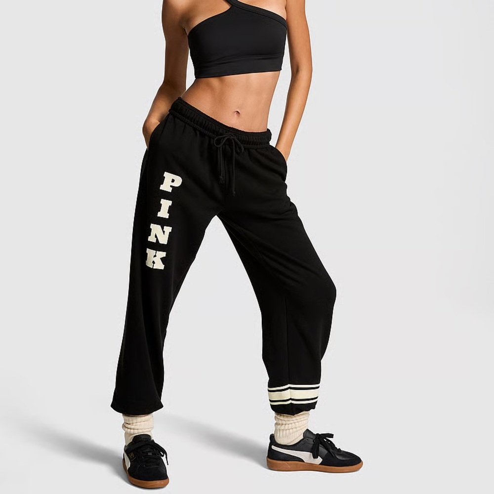 VS PINK Pure Black Ivy Fleece Campus Sweatpants